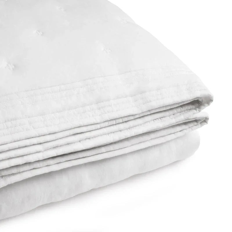 Michael Aram Tufted Quilt Queen Coverlet - Cloud