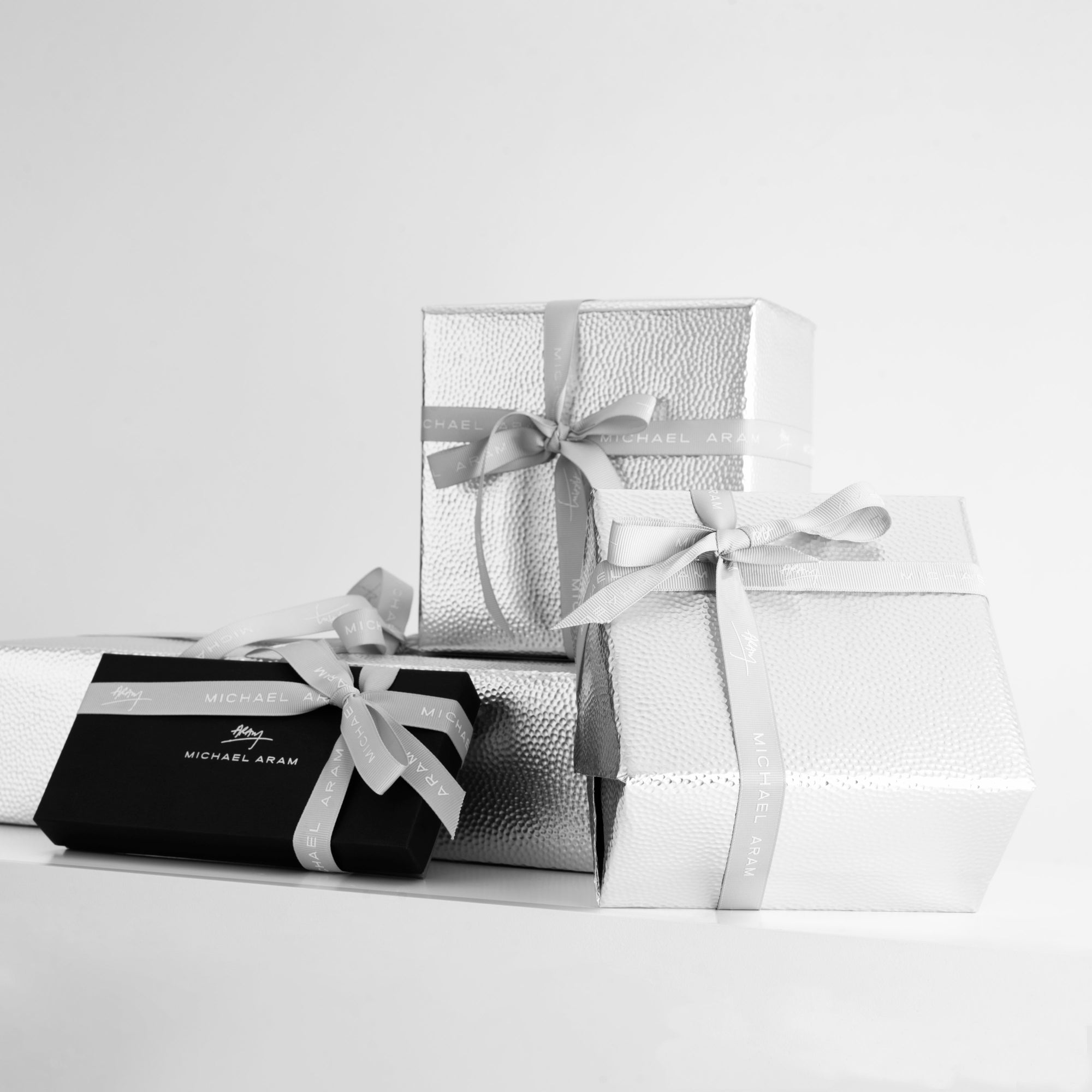 Michael Aram Gift Wrapping